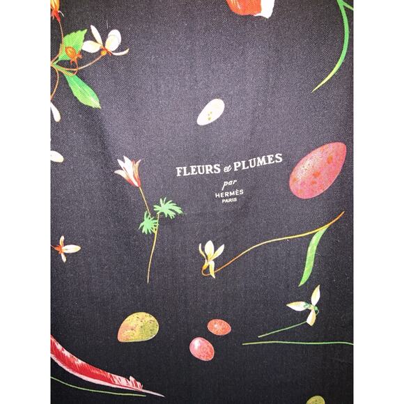 Hermes cashmere silk 54"x54" shawl Fleurs Et Plumes Black Floral 140 cm scarf - Picture 5 of 13